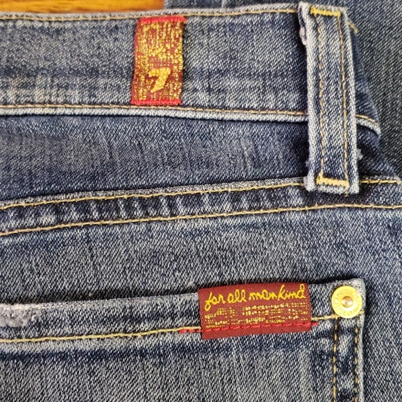 🎉HP🎉7 for all mankind jeans, size 28 - Picture 6 of 7